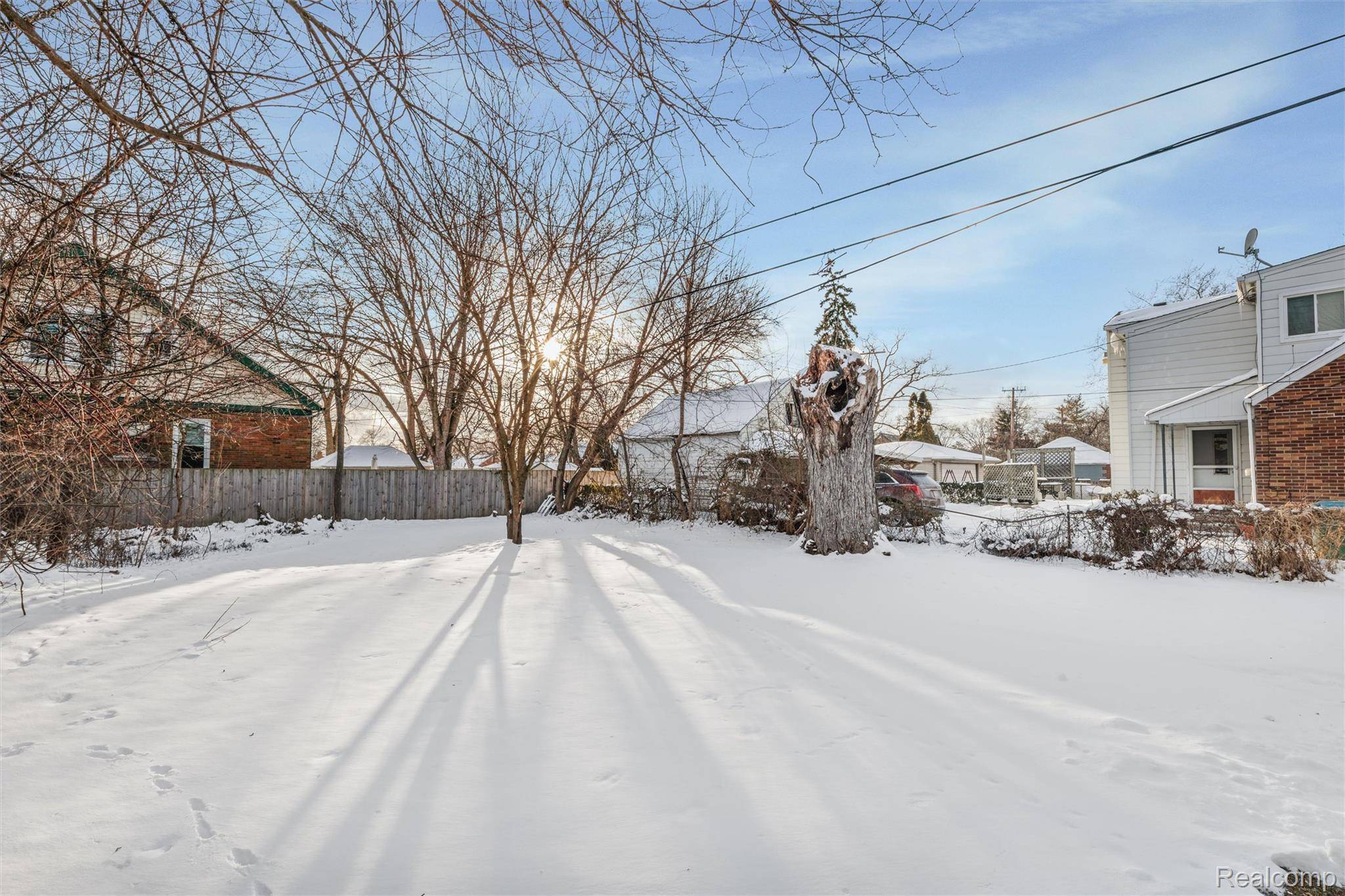 Eastpointe, MI 48021,15358 Charles R AVE