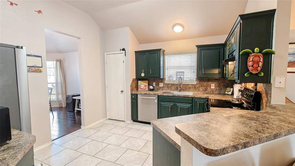 Fort Worth, TX 76052,10820 Middleglen Road