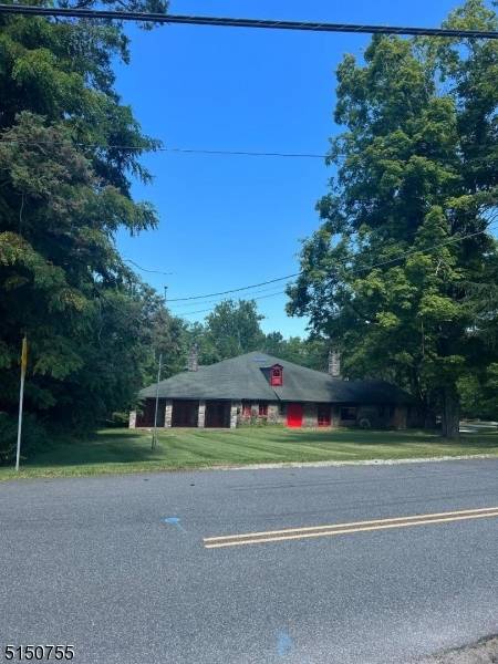 Hamburg Boro, NJ 07419,30 Gingerbread Castle Rd