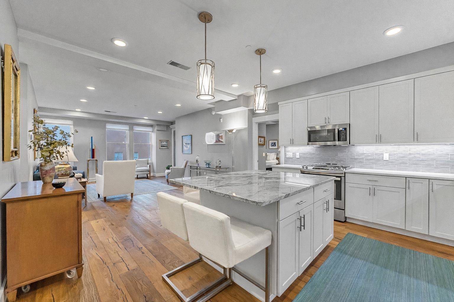 Traverse City, MI 49684,215 Washington ST