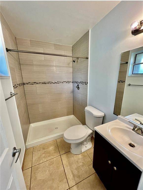 Hollywood, FL 33026,741 NW 104th Ave #203