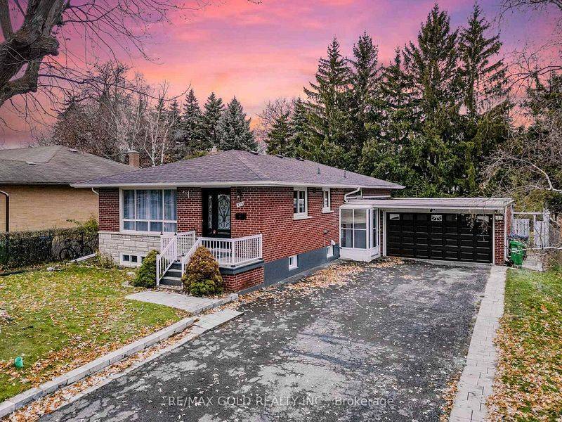 Brampton, ON L6Y 1R8,179 Elizabeth ST S