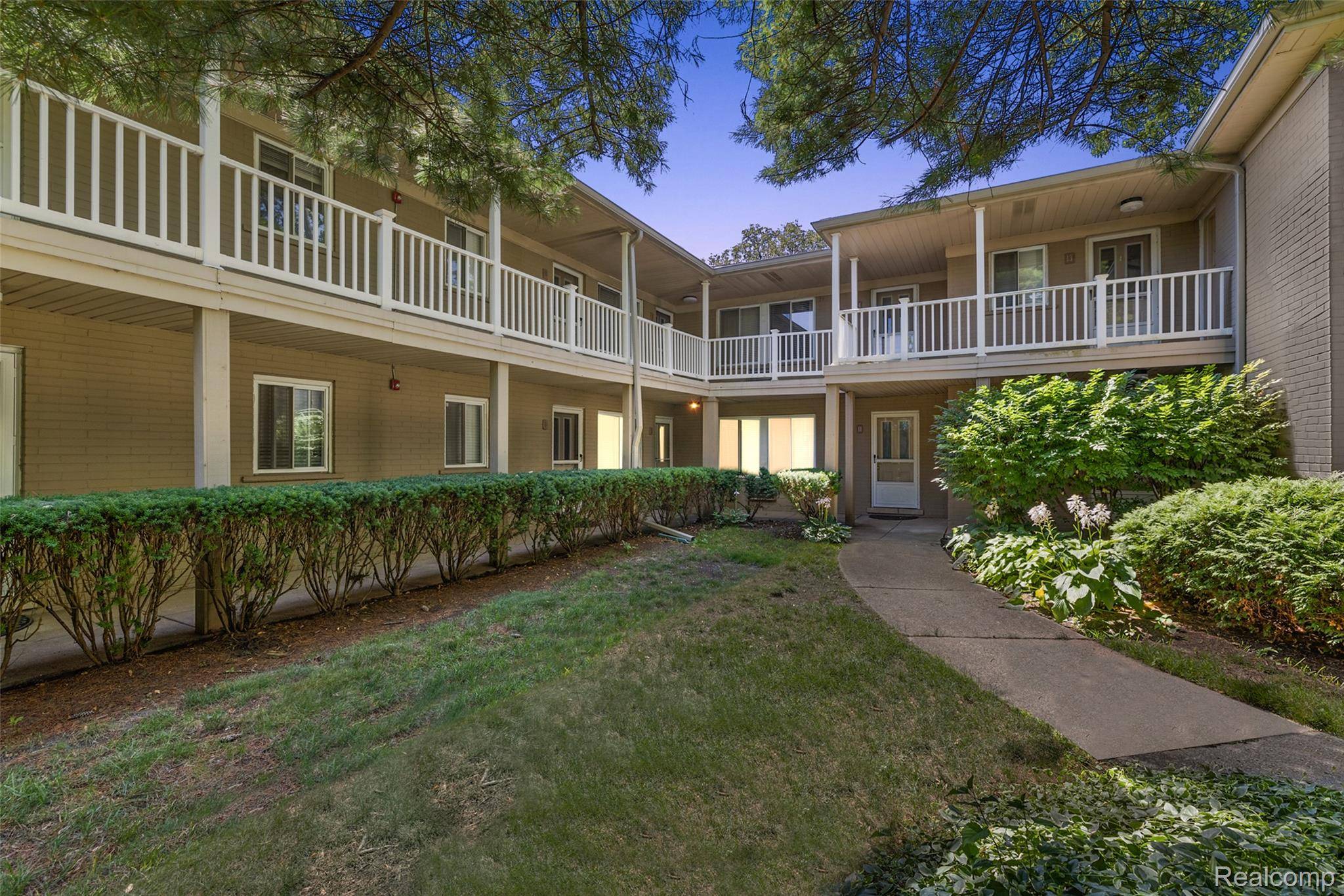 Birmingham, MI 48009,475 S Adams RD #10