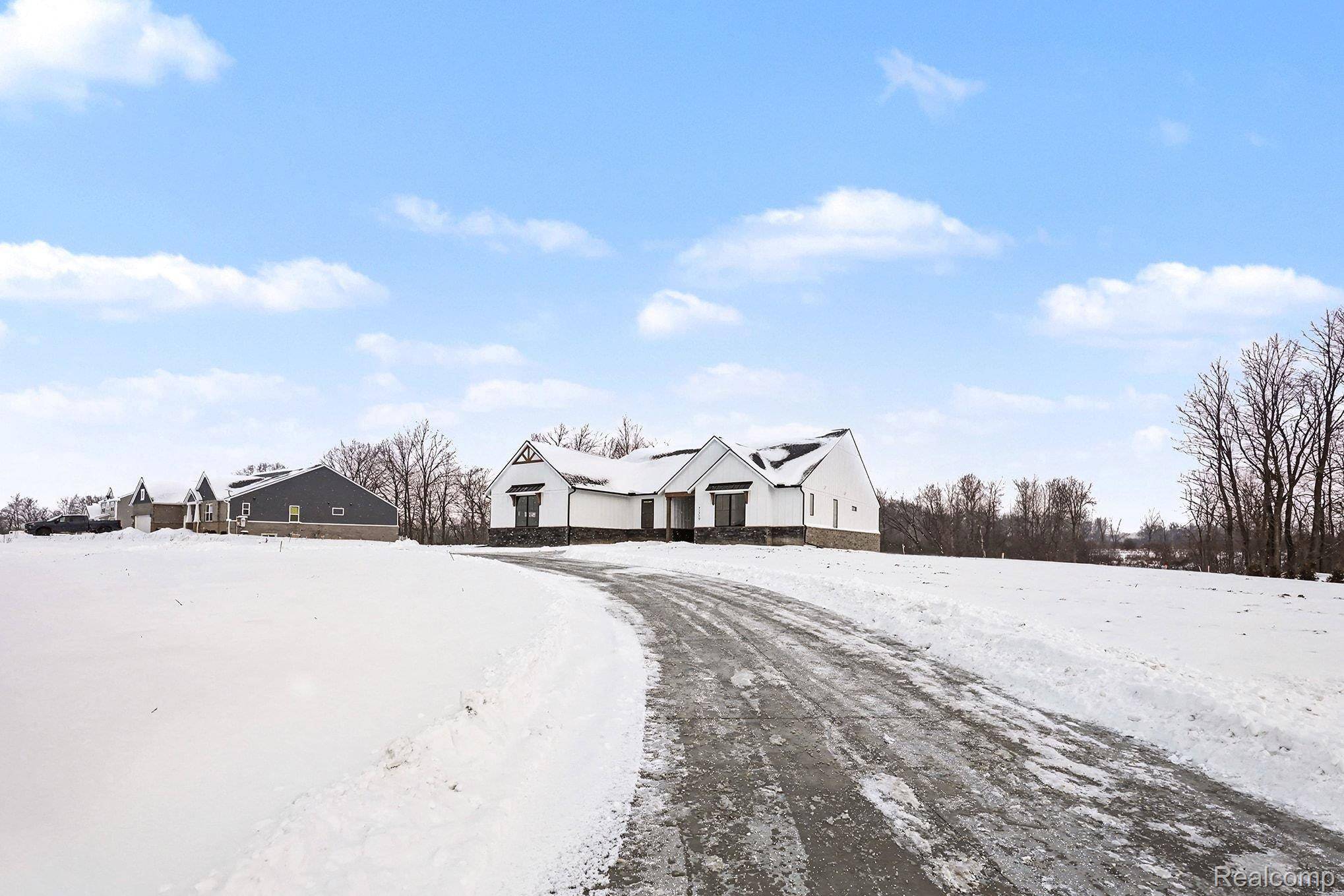 Armada, MI 48005,71719 Hidden River DR