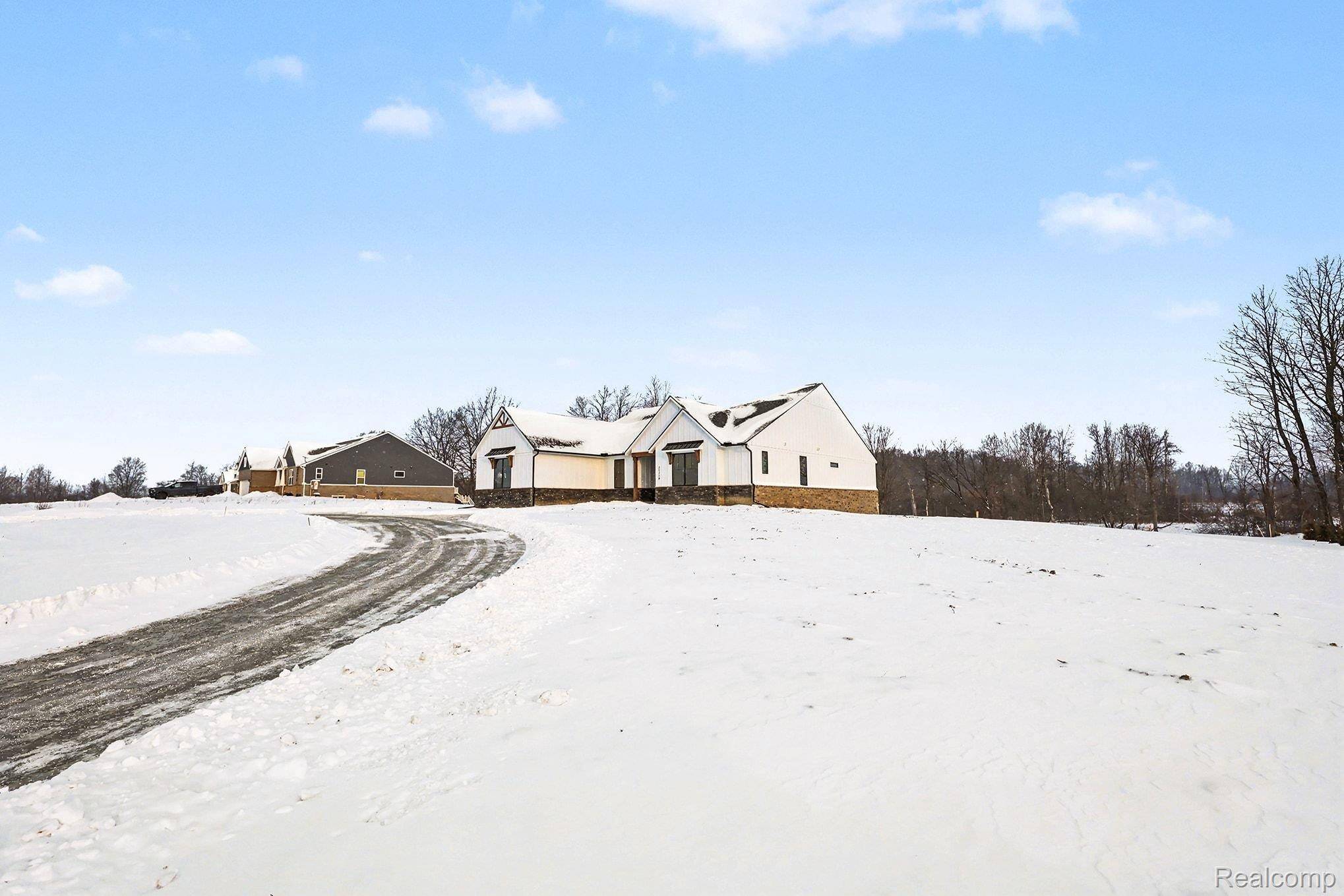 Armada, MI 48005,71719 Hidden River DR