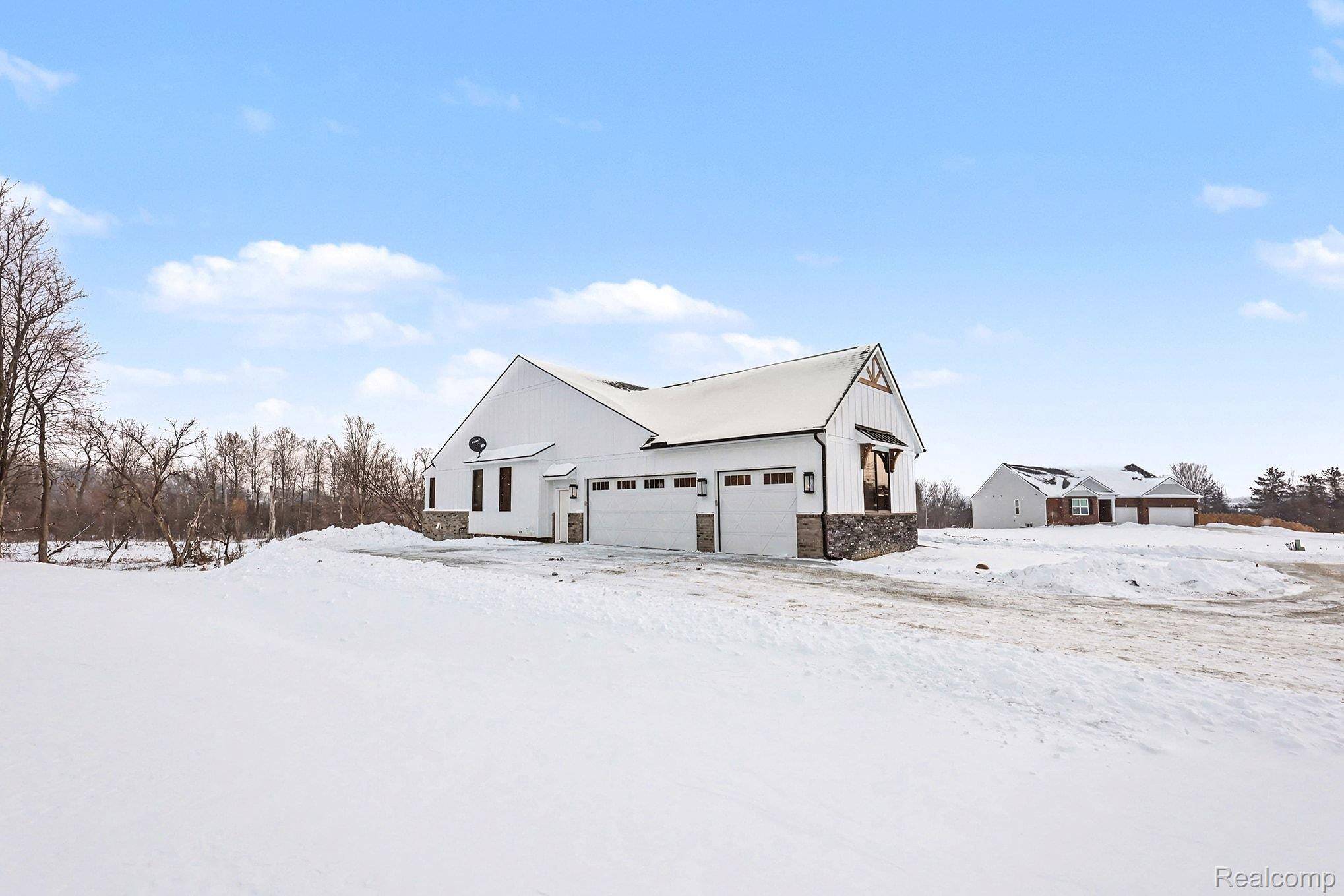 Armada, MI 48005,71719 Hidden River DR