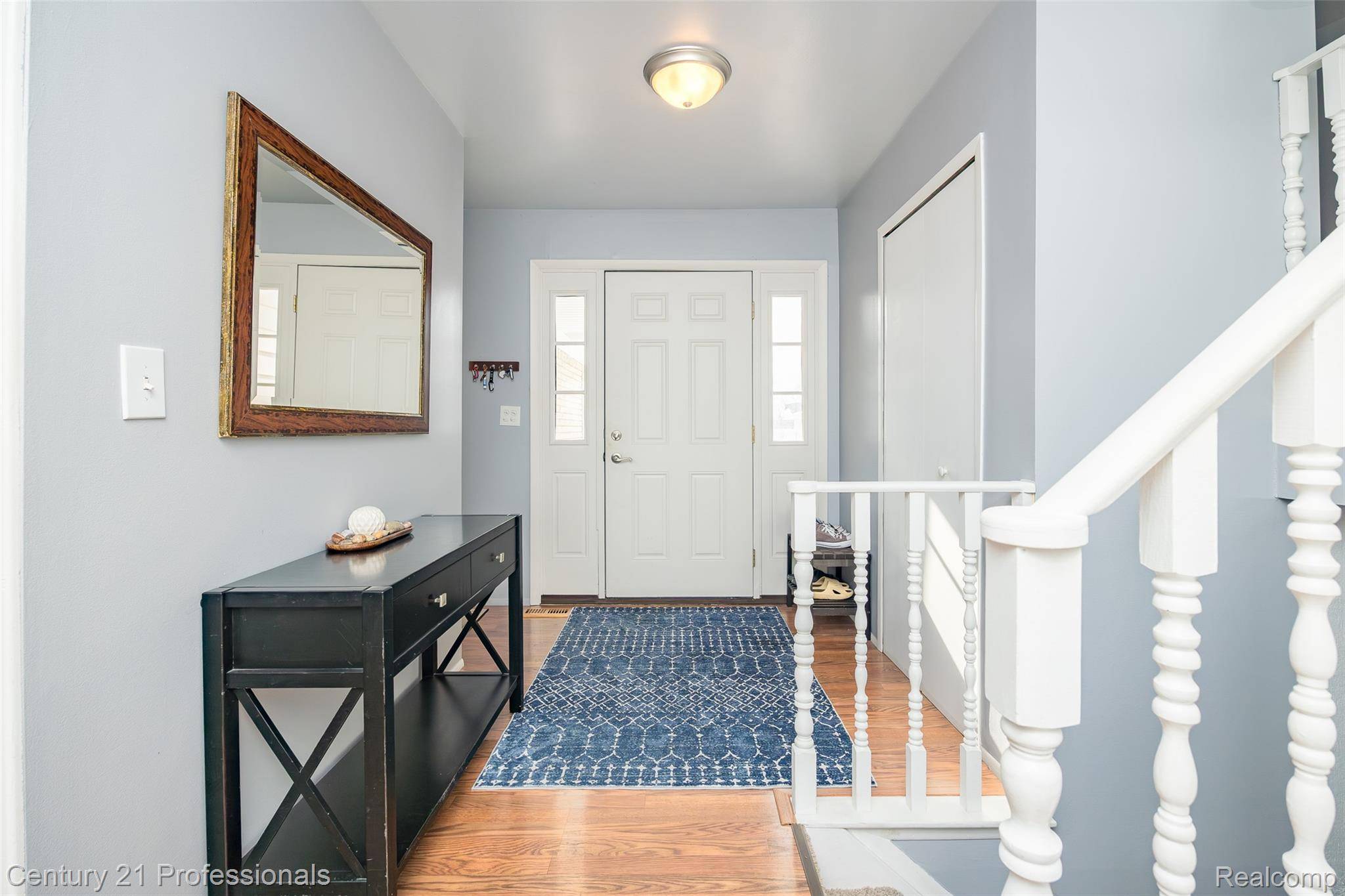 Sterling Heights, MI 48310,4939 Duchess DR