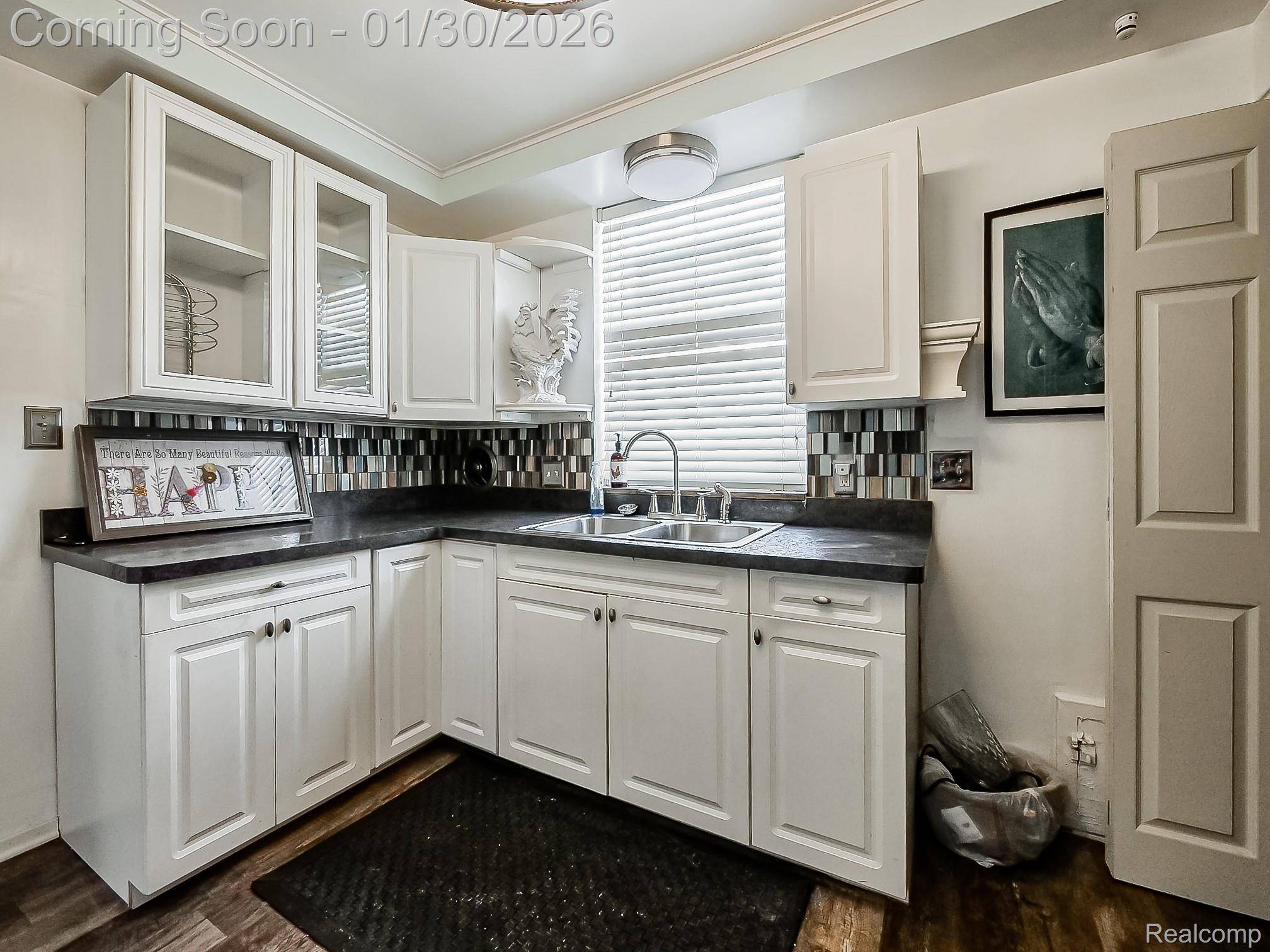 Detroit, MI 48219,20096 Vaughan ST