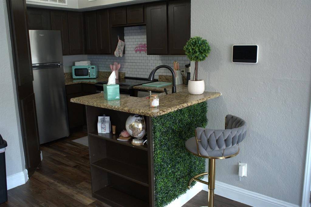 Arlington, TX 76006,2309 Balsam Drive #K211