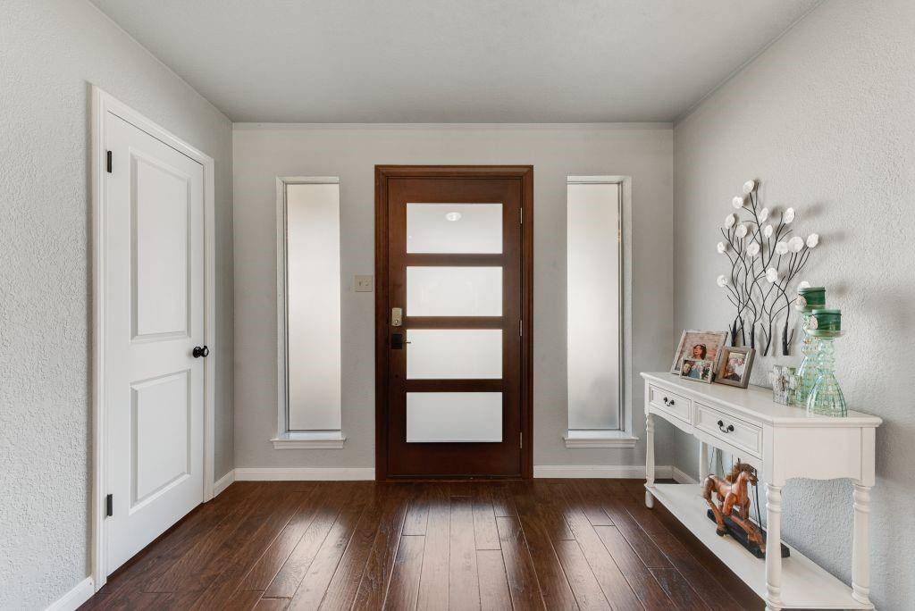 Grapevine, TX 76051,2923 Southridge Drive