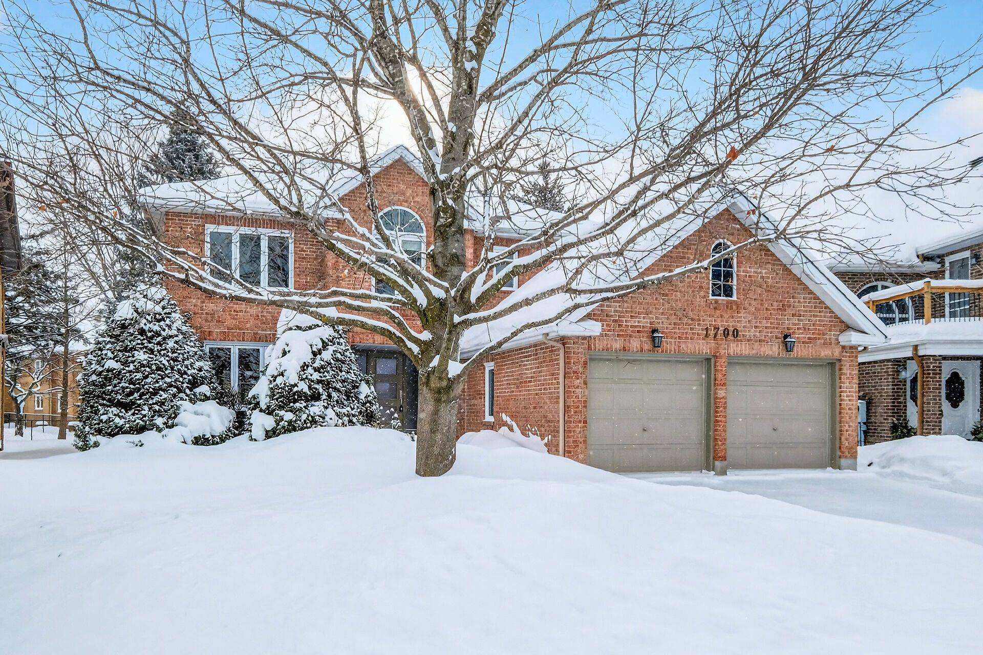 Orleans - Convent Glen And Area, ON K1C 6Y8,1700 Laurelwood PL