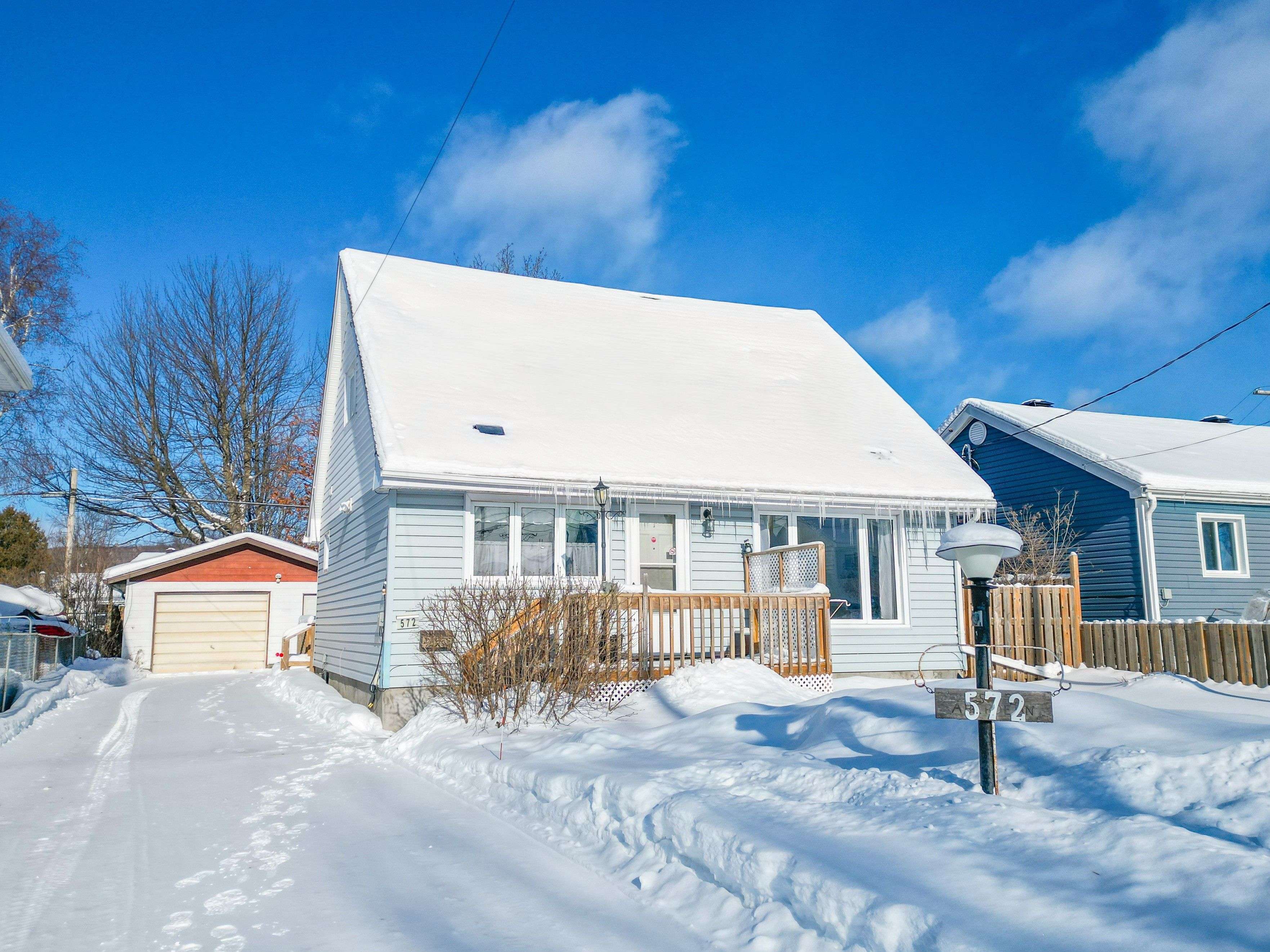 North Bay, ON P1B 7H7,572 Aberdeen AVE