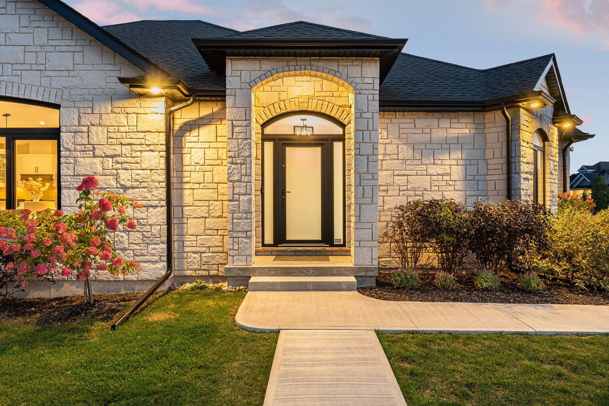 Fort Erie, ON L0S 1S0,4242 Village Creek DR