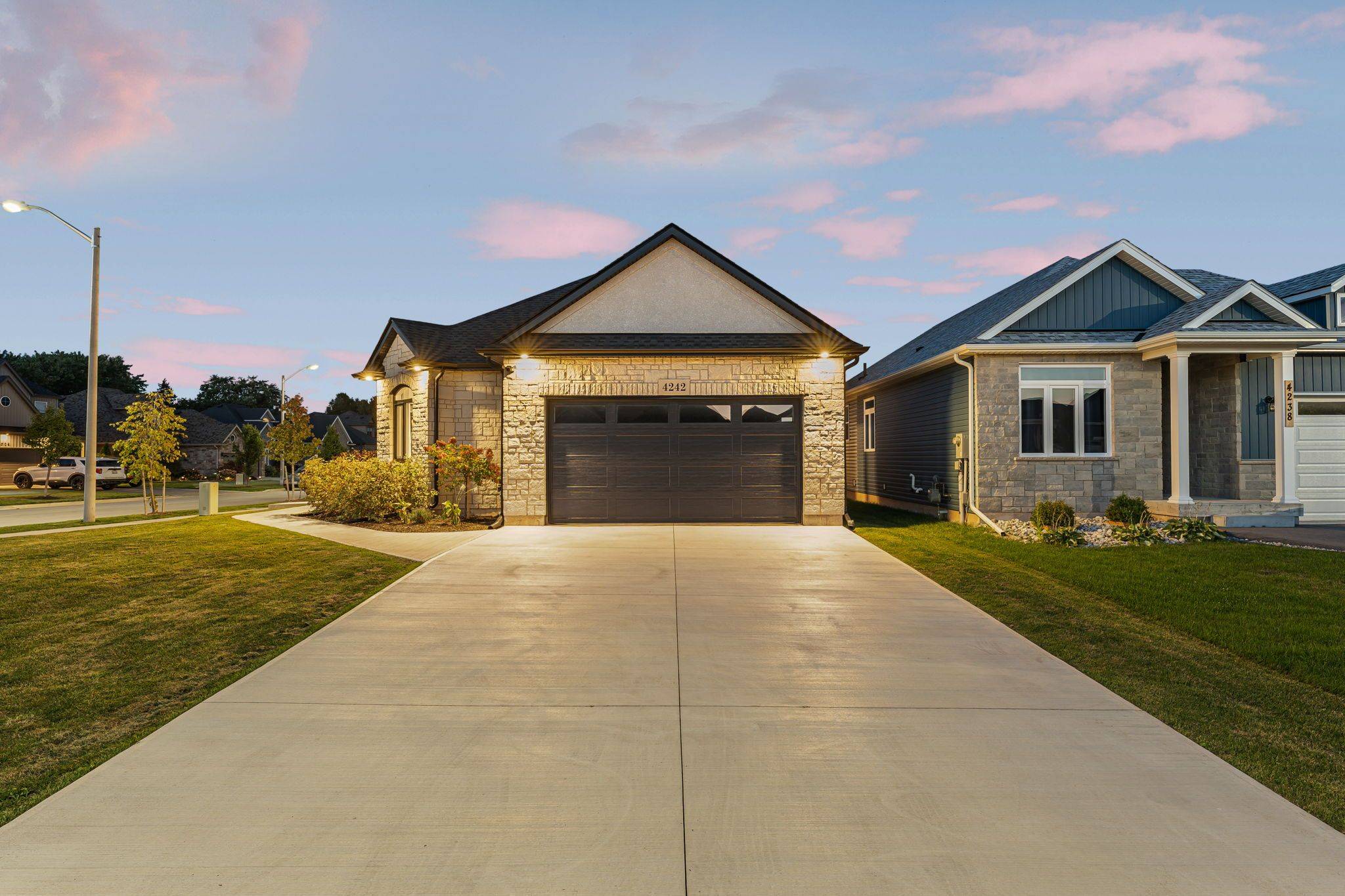 Fort Erie, ON L0S 1S0,4242 Village Creek DR