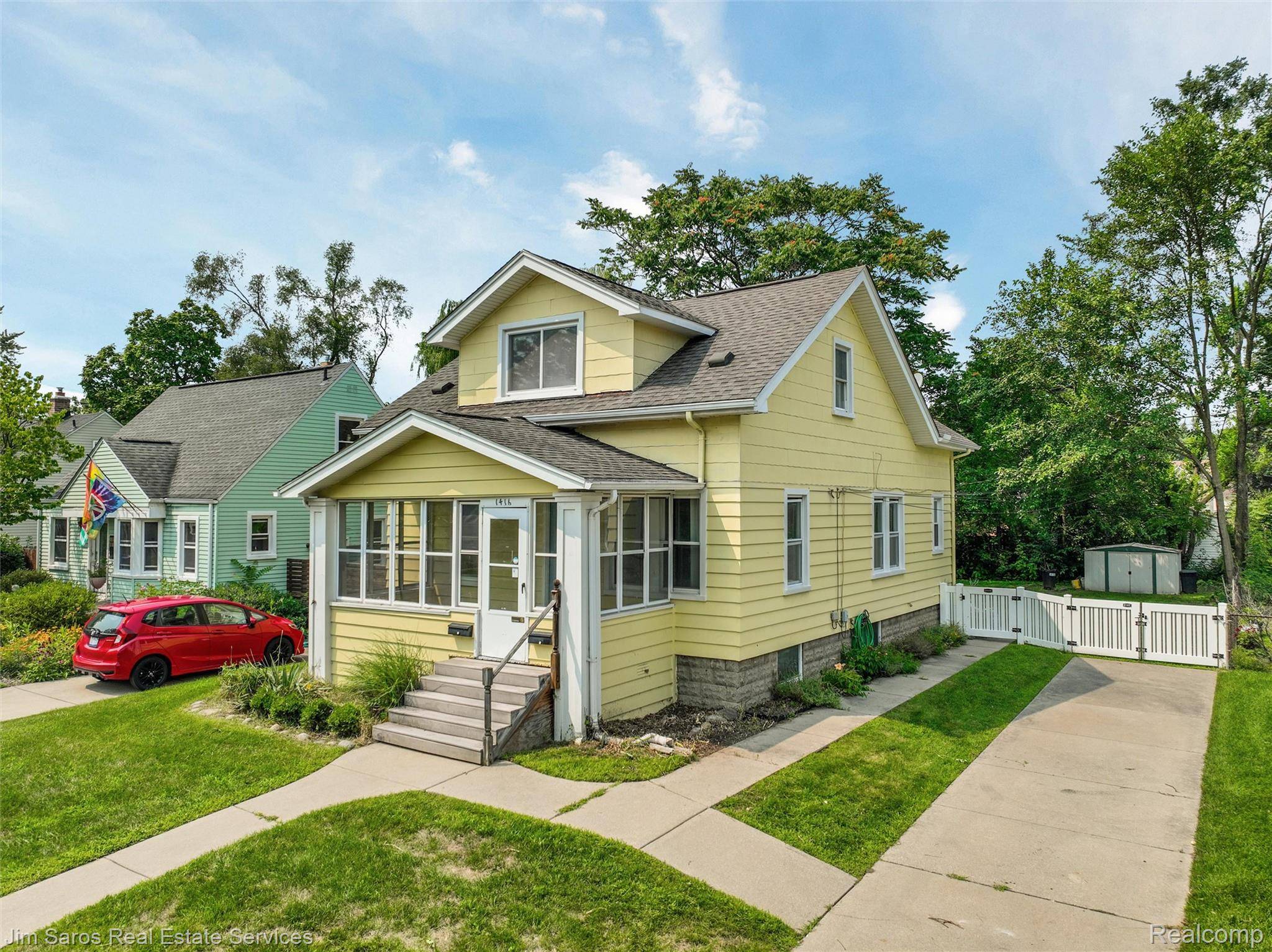 Fenton, MI 48220,1416 Leroy ST