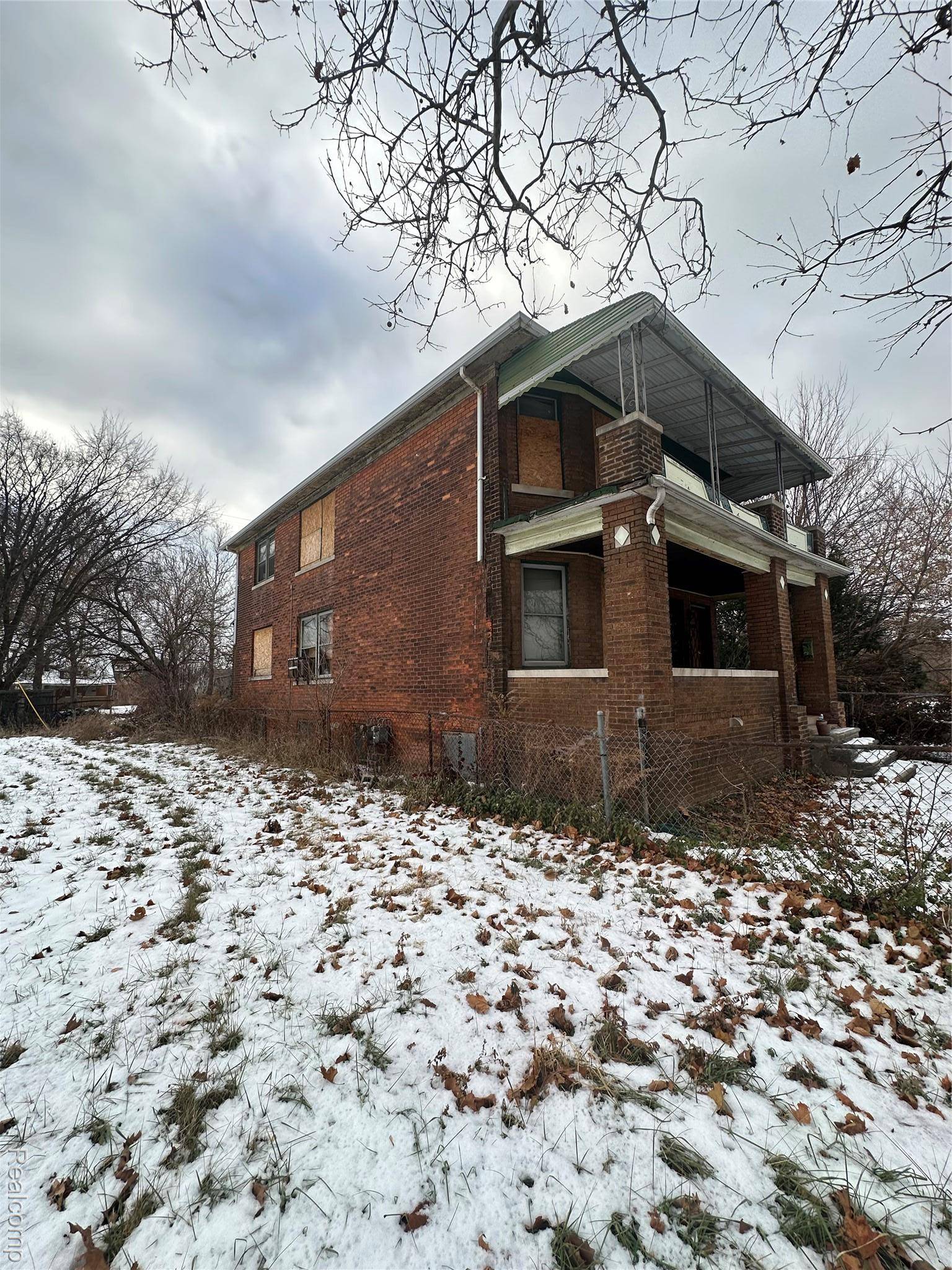 Detroit, MI 48215,713 Kitchener ST