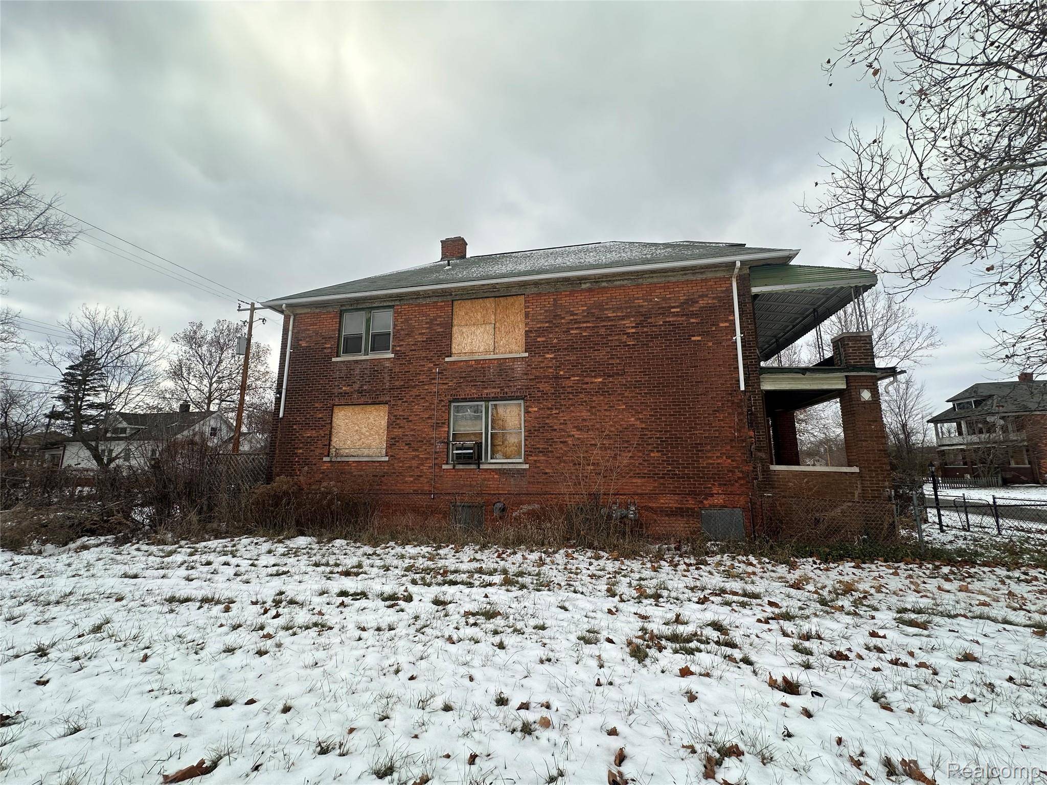 Detroit, MI 48215,713 Kitchener ST