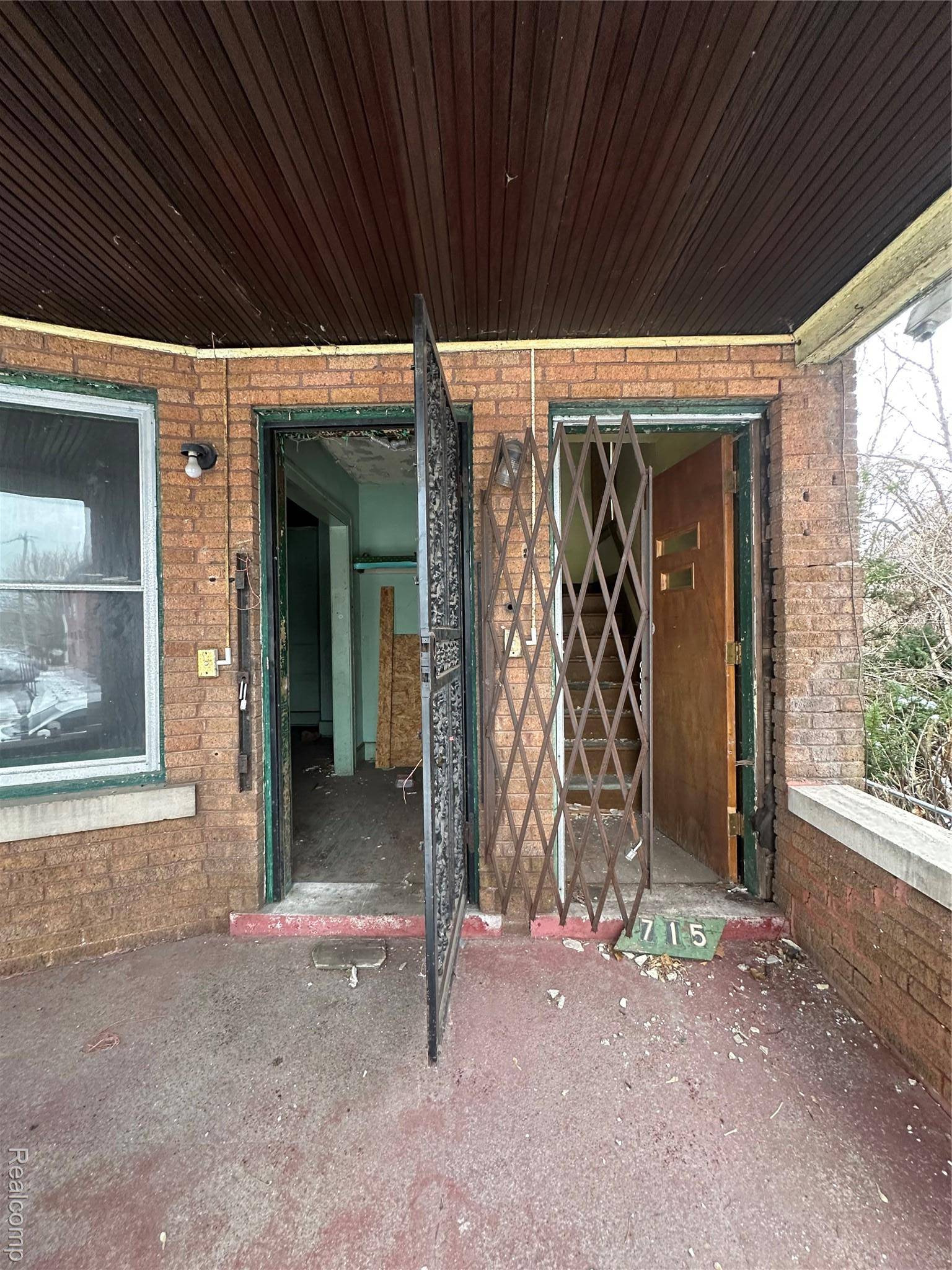 Detroit, MI 48215,713 Kitchener ST