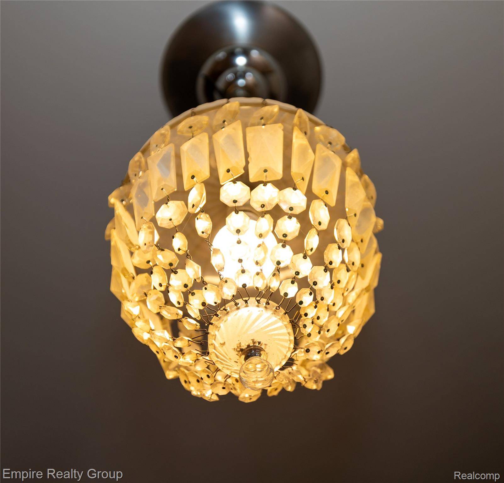 Detroit, MI 48214,1484 Seyburn ST