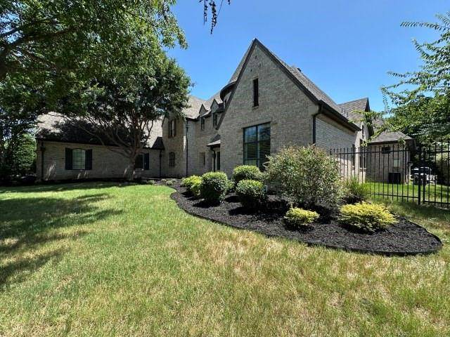 Keller, TX 76248,801 Glenmont Road