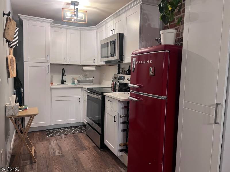 East Rutherford Boro, NJ 07073,39 Willow Wood Sq #39