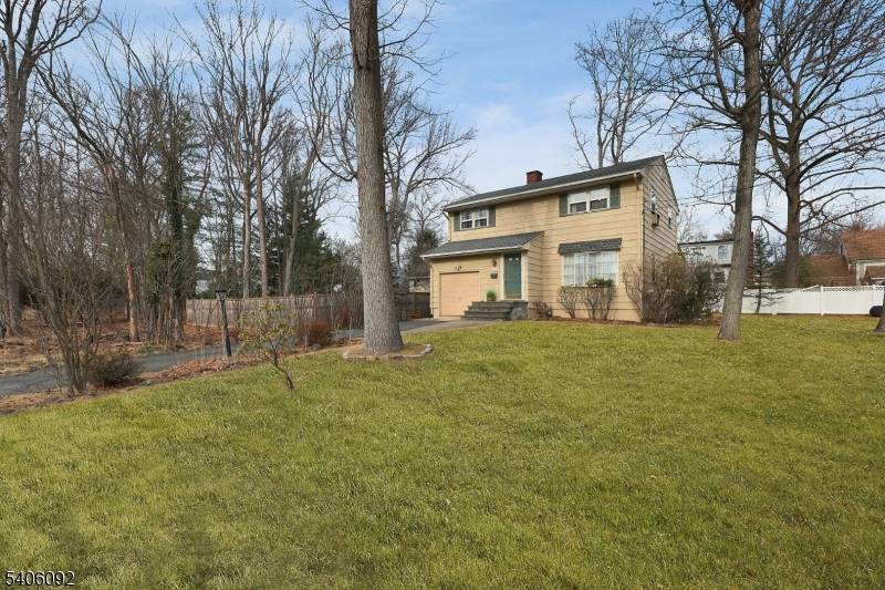 Westfield Town, NJ 07090,947 Dunham Ave