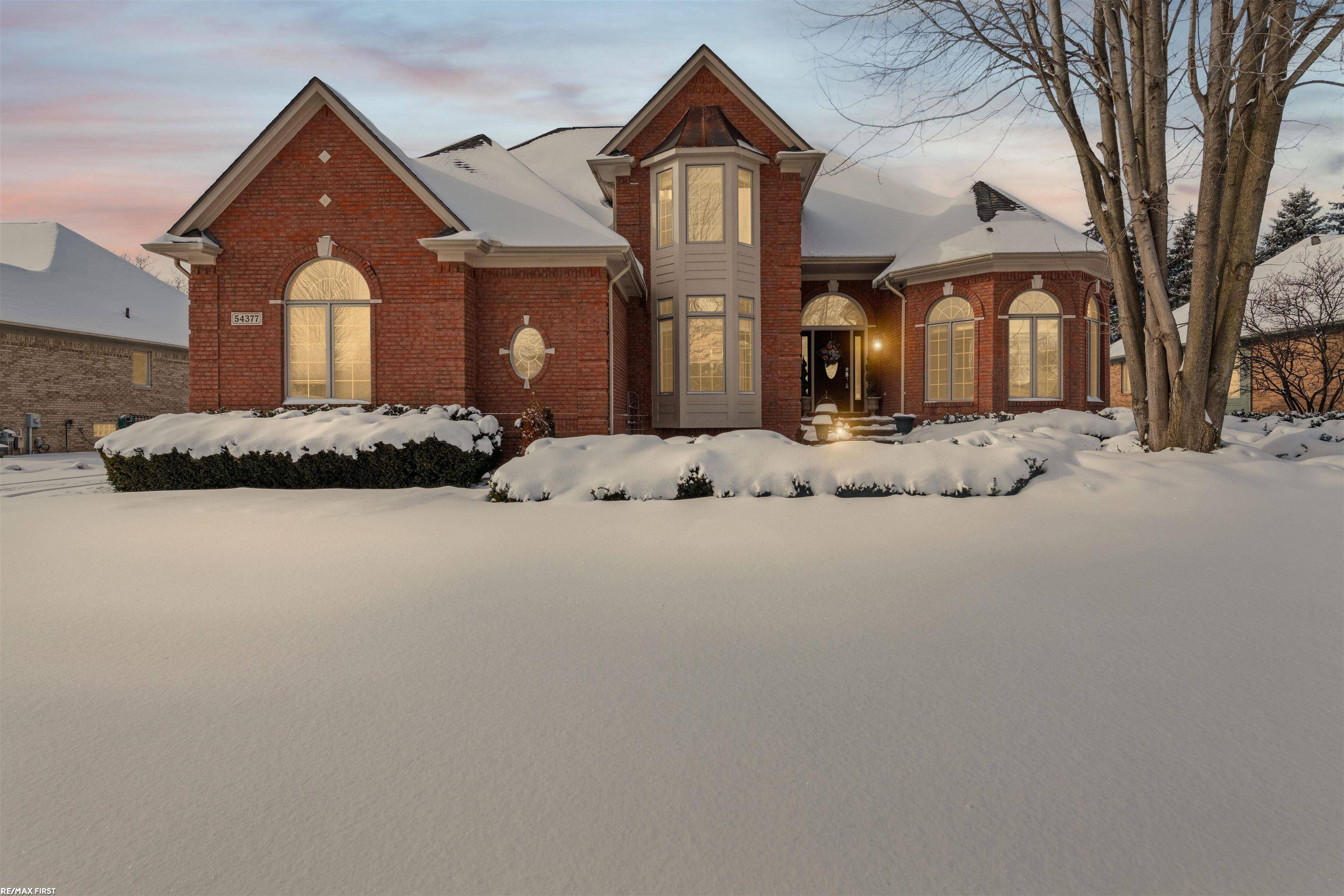 Shelby Twp, MI 48315,54377 Preston Pines LN