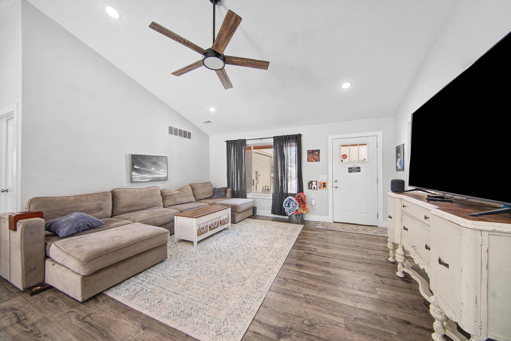 Adrian, MI 49221,4729 Basin ST ST