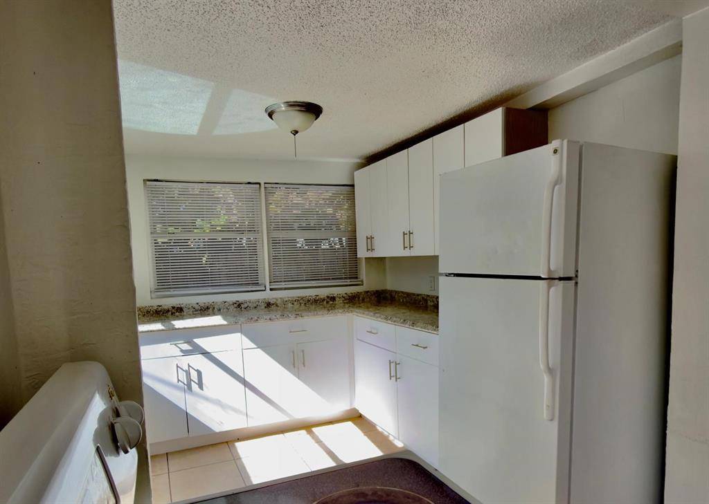 Pompano Beach, FL 33064,1832 NE 49th St