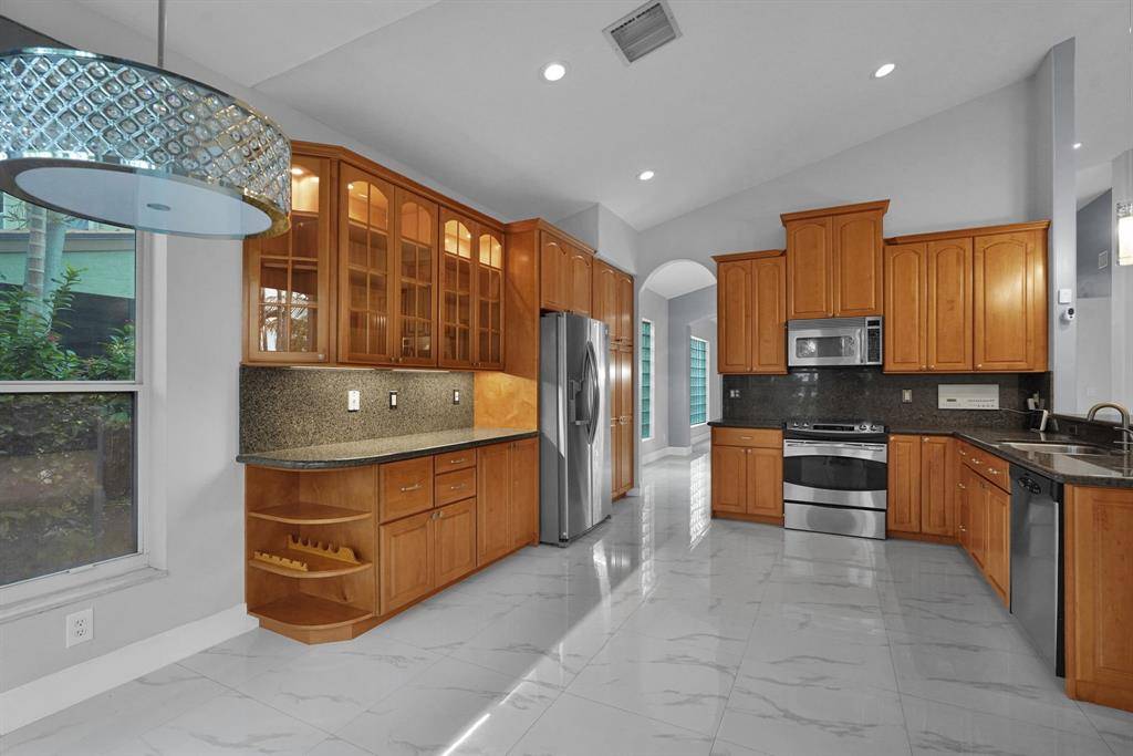 Miramar, FL 33029,3542 SW 175th Ave