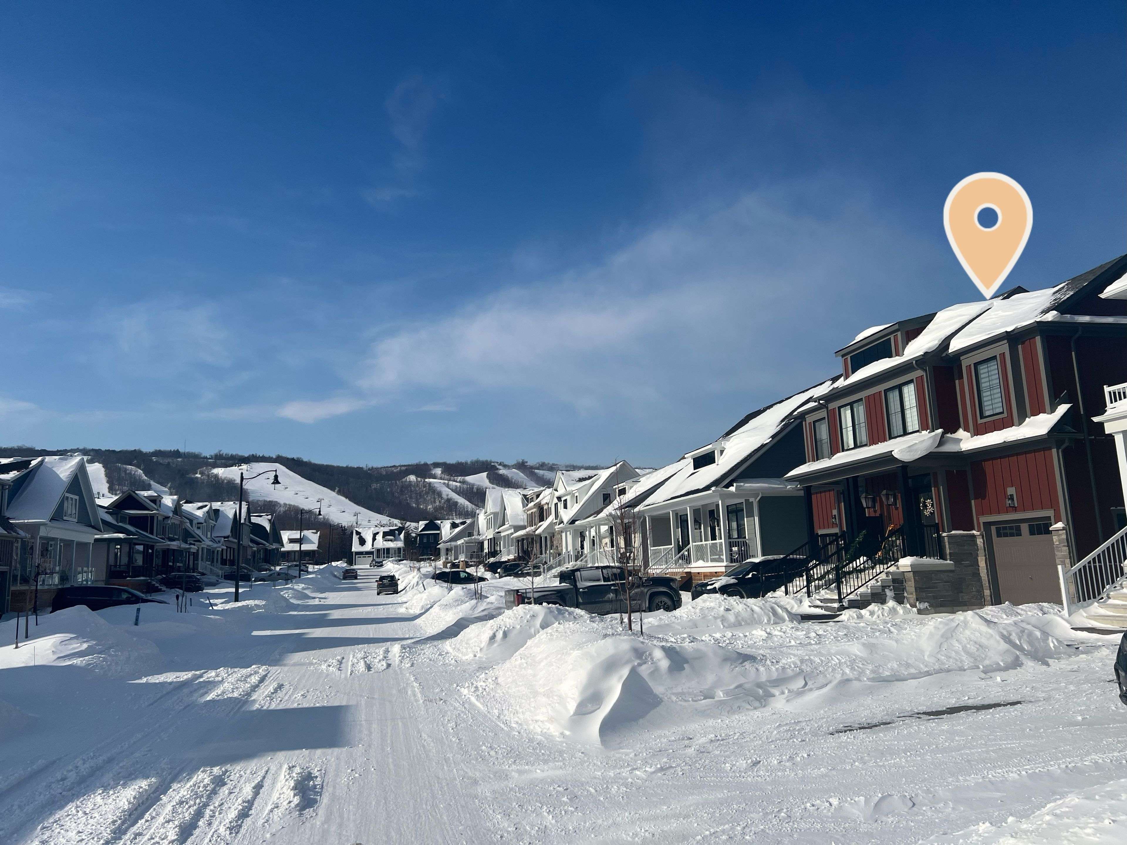 Blue Mountains, ON L9Y 5L8,130 Courtland ST