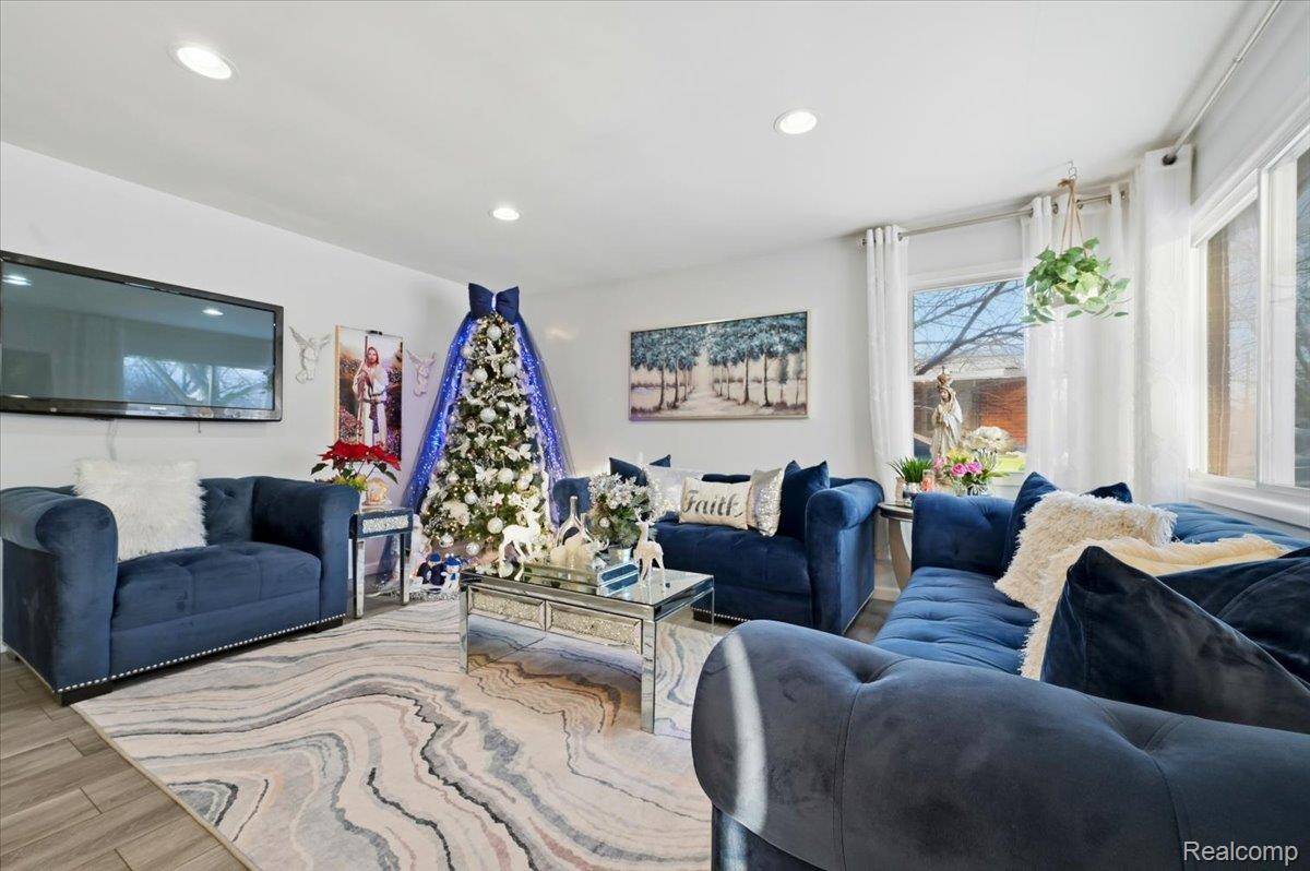 Madison Heights, MI 48071,1705 Moulin AVE