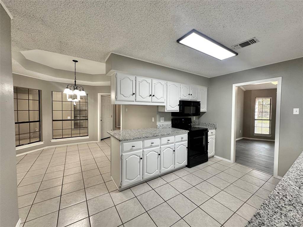 Sulphur Springs, TX 75482,212 W Oaks Circle