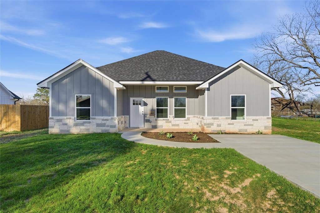 Bremond, TX 76629,412 E Hunt Street