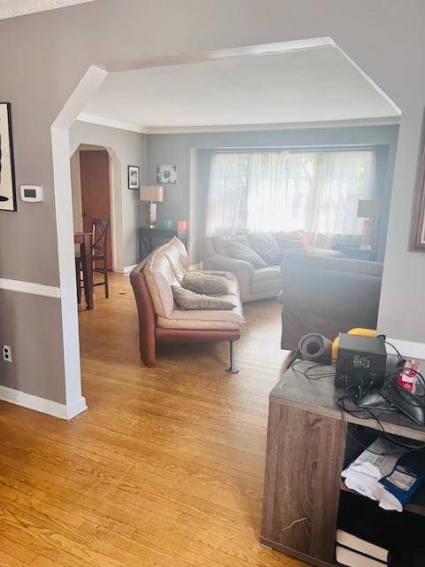 114 Camdike ST, Valley Stream, NY 11580