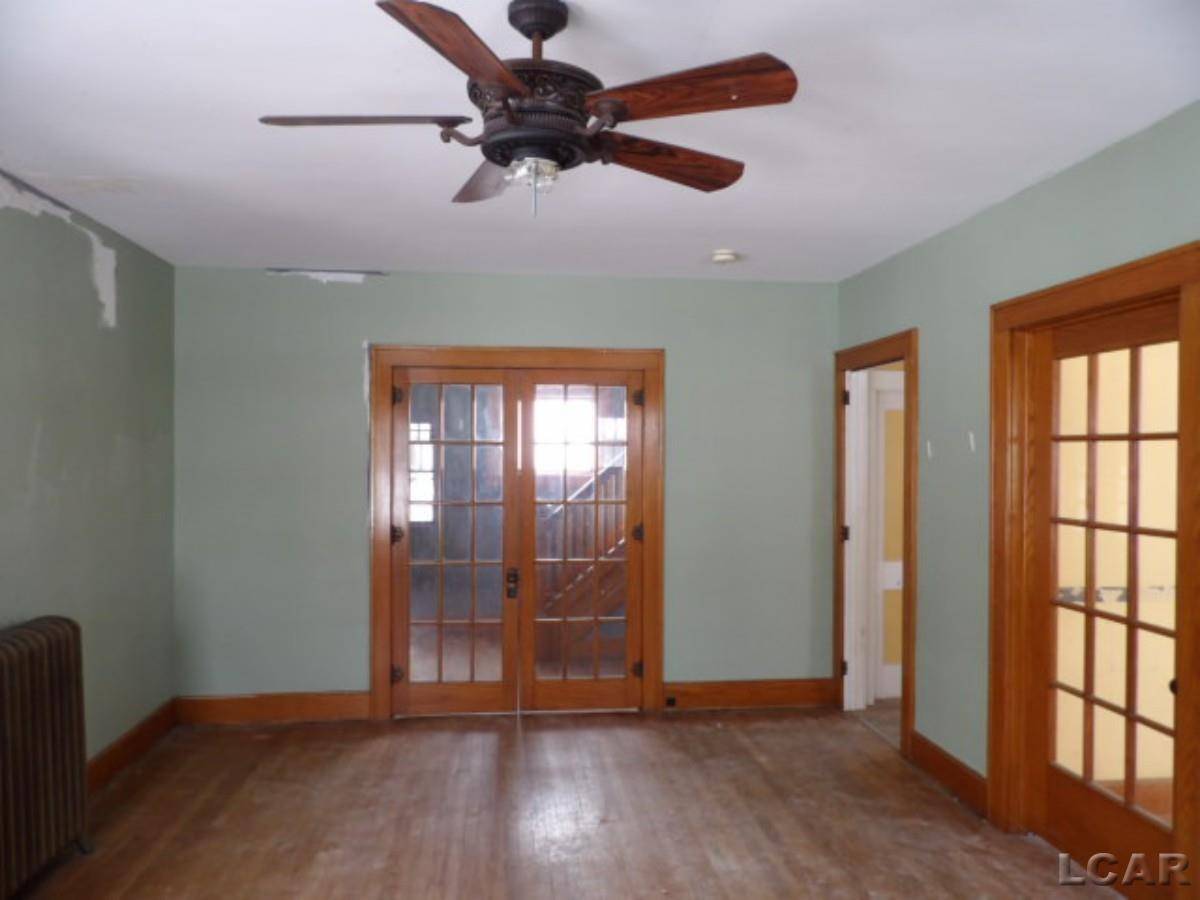 Adrian, MI 49221,229 Clinton ST