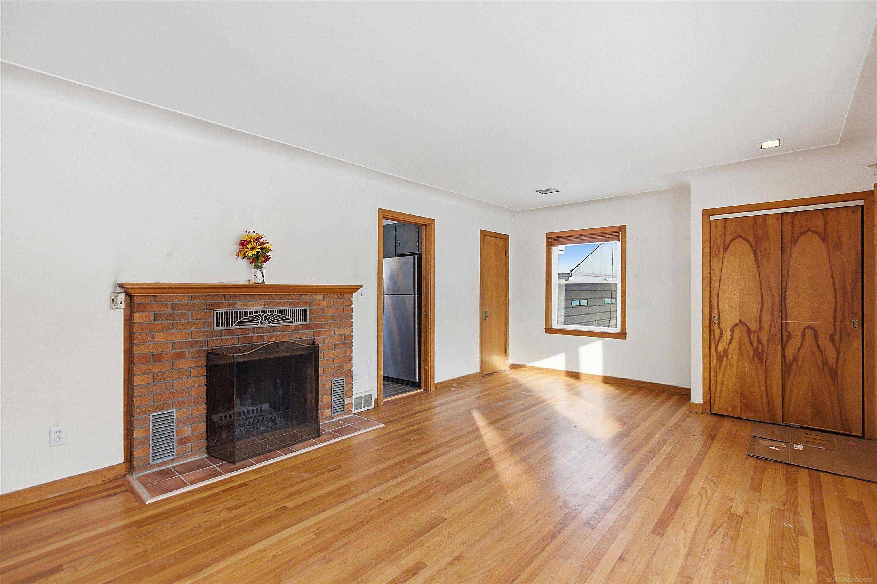 Hazel Park, MI 48030,1451 E Pearl AVE