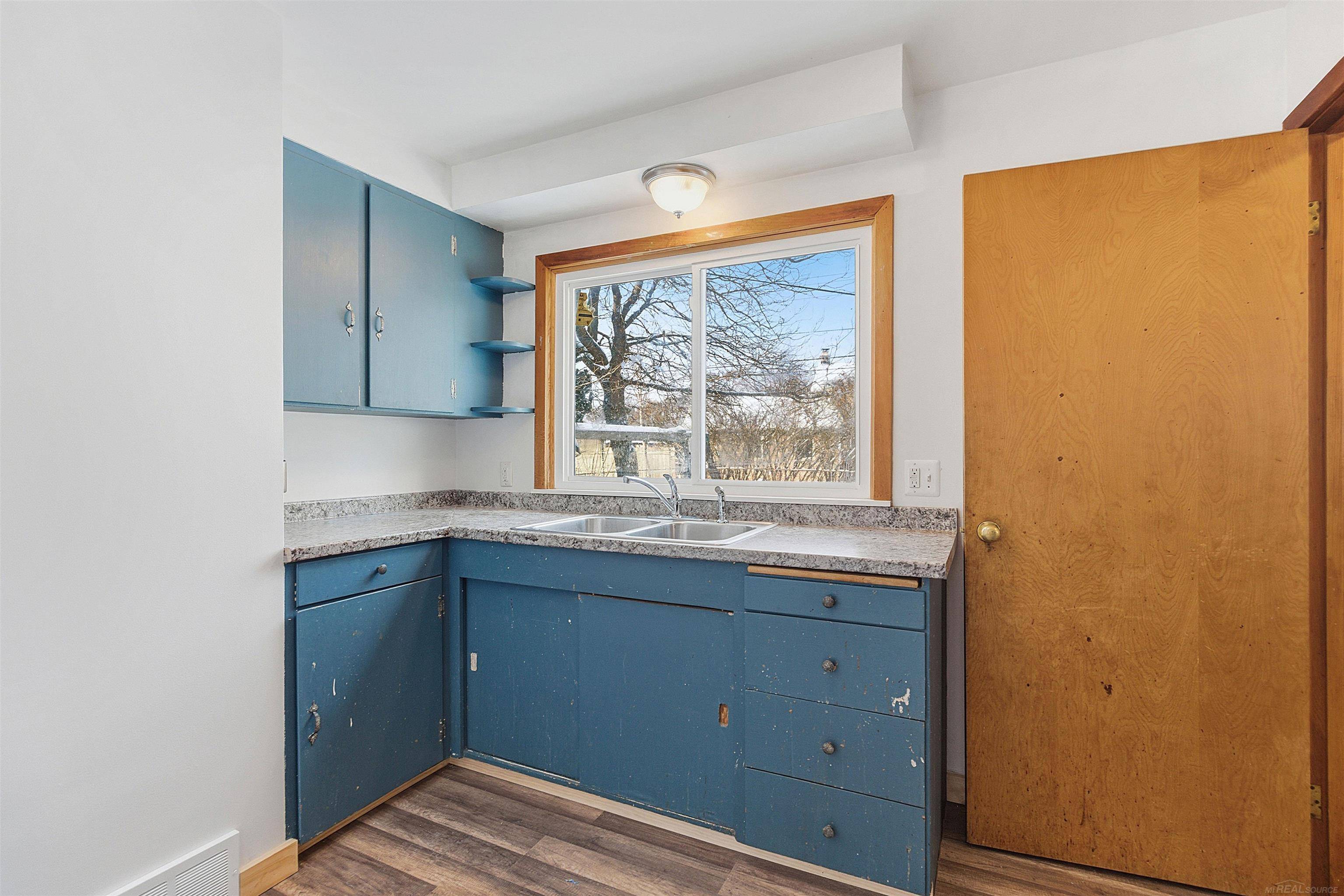 Hazel Park, MI 48030,1451 E Pearl AVE