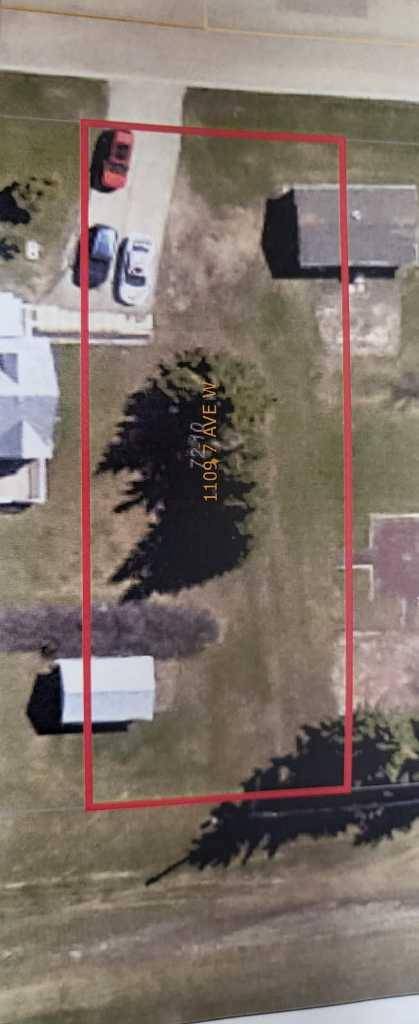 1109 7th AVE, Beaverlodge, AB T0H 0C0
