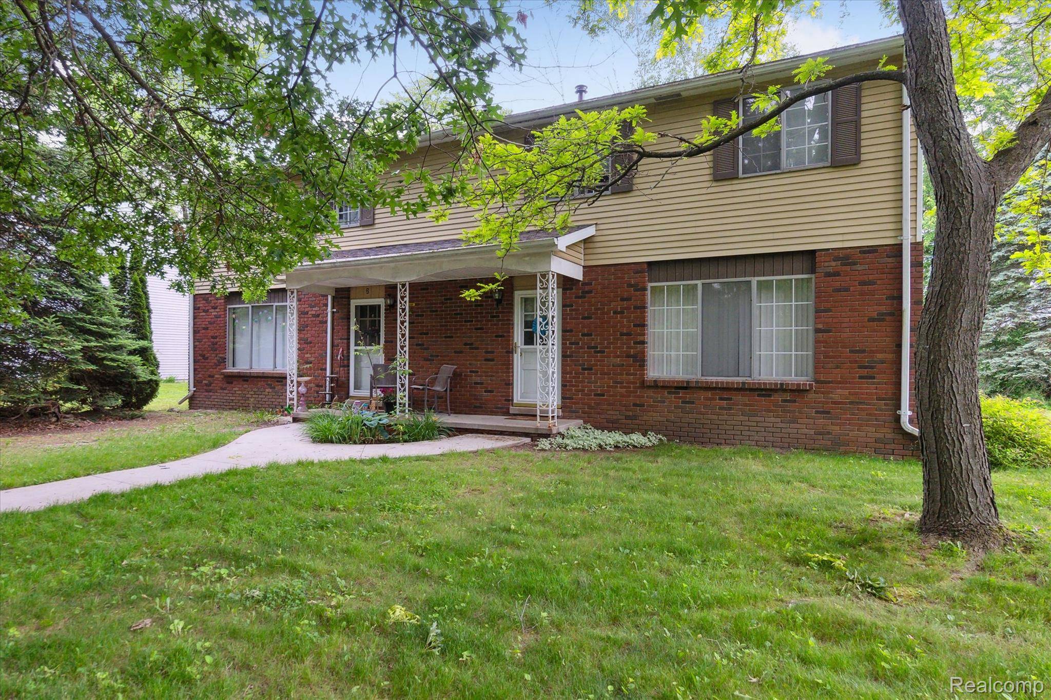 Fenton, MI 48350,10461 Eagle RD