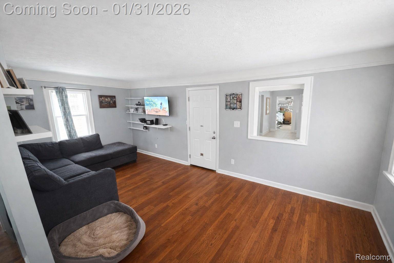 Redford, MI 48240,20019 Macarthur ST