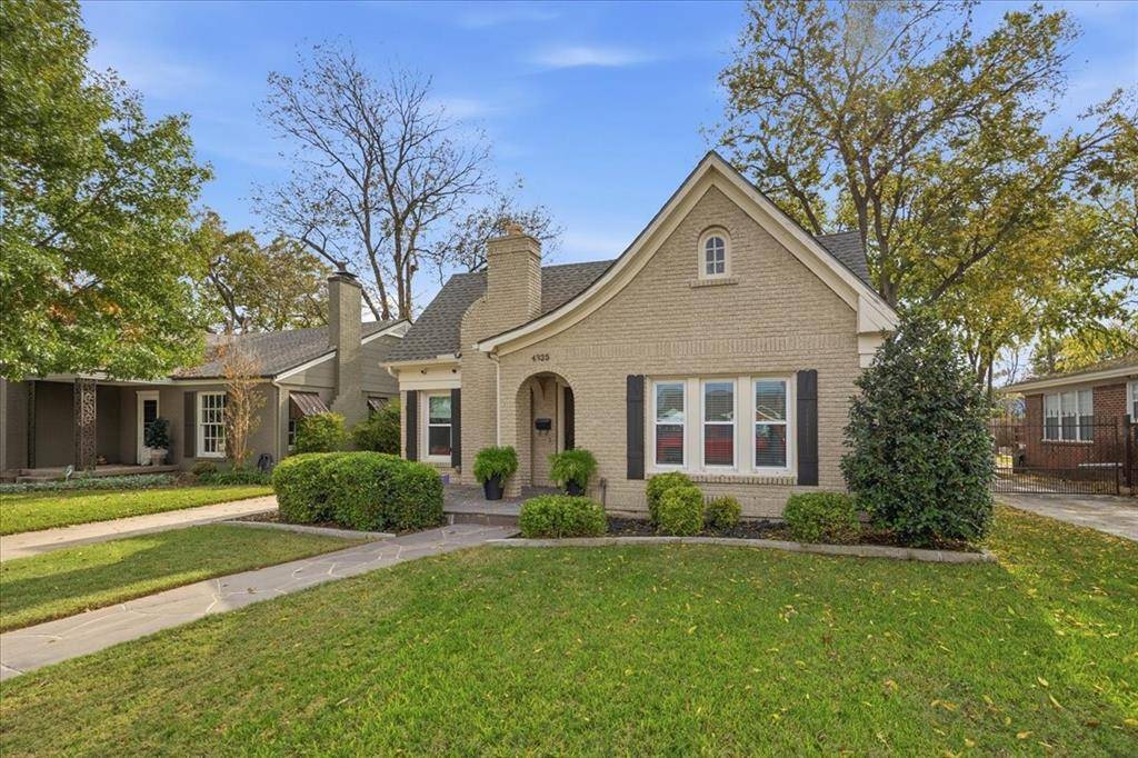 Fort Worth, TX 76107,4325 Locke Avenue