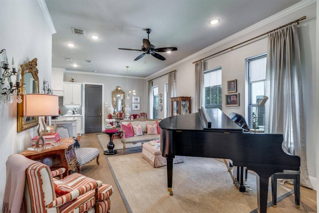 Fort Worth, TX 76114,307 Sunset Lane #101