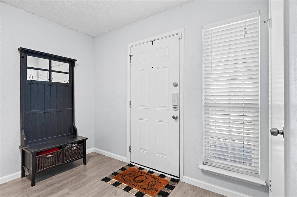 Arlington, TX 76018,206 Nettletree Street