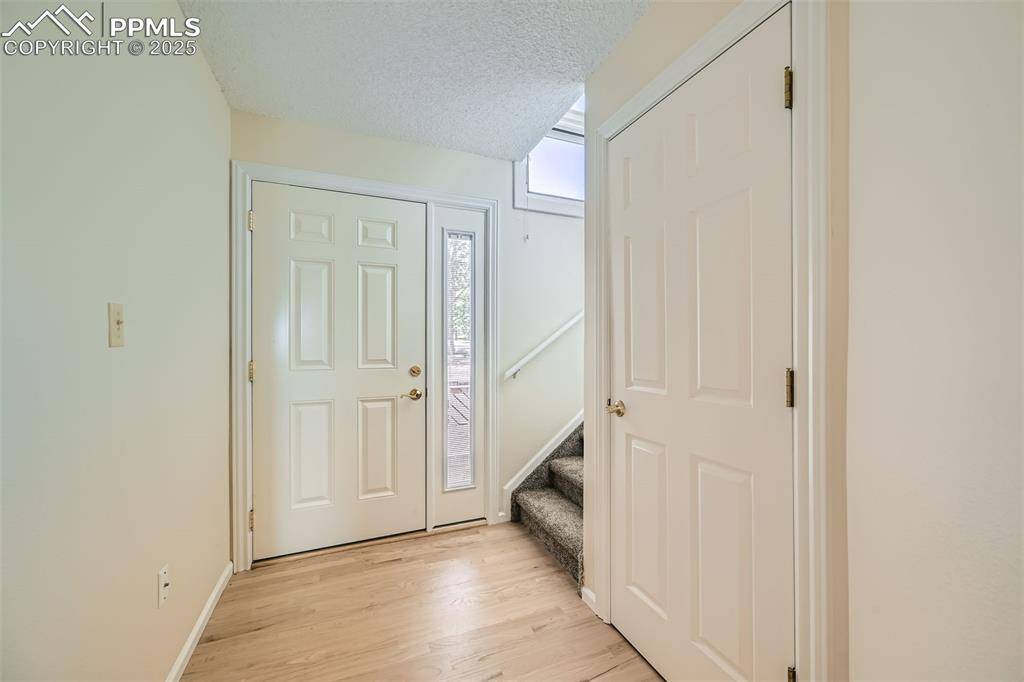 Colorado Springs, CO 80906,352 Blue Windsor LN