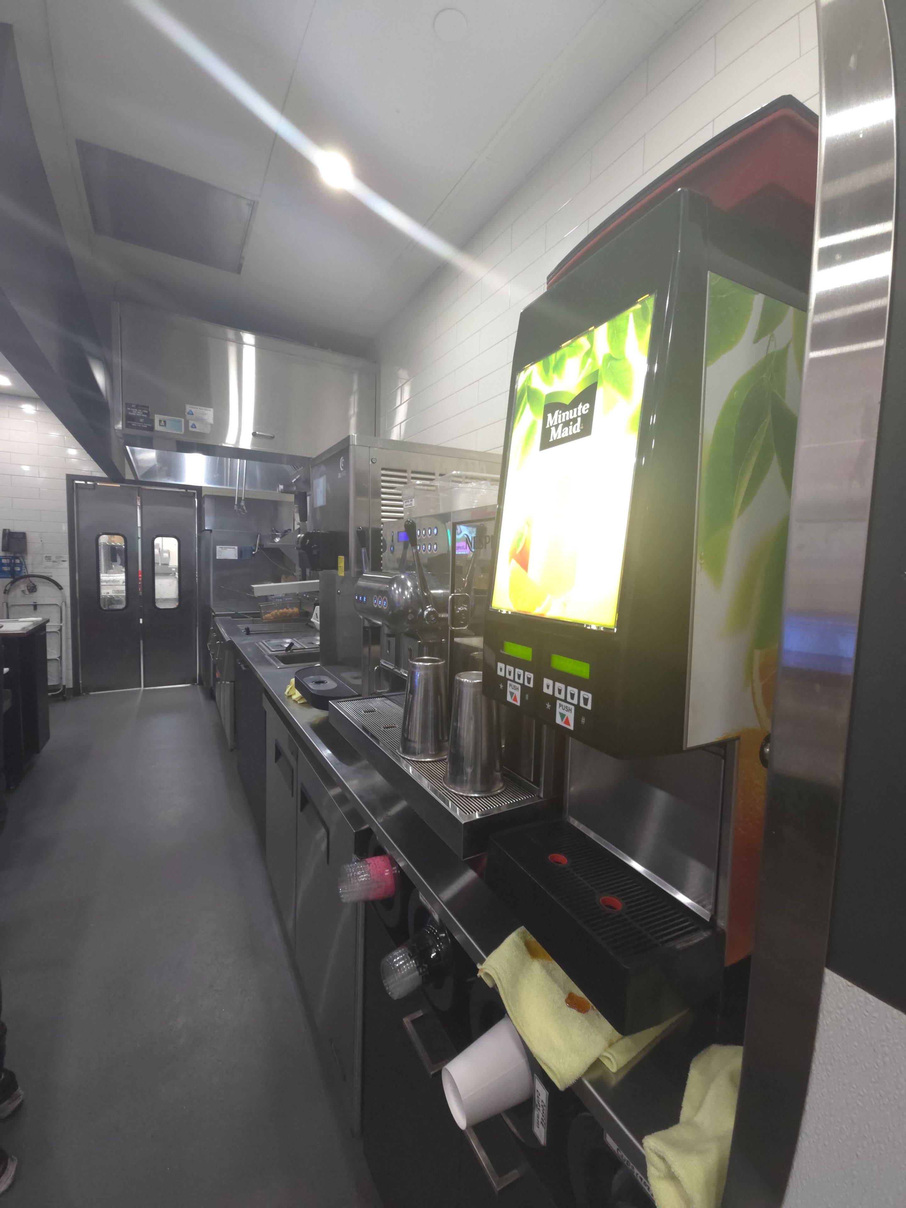 Whitby, ON L1R 3H8,150 Taunton RD W #E2