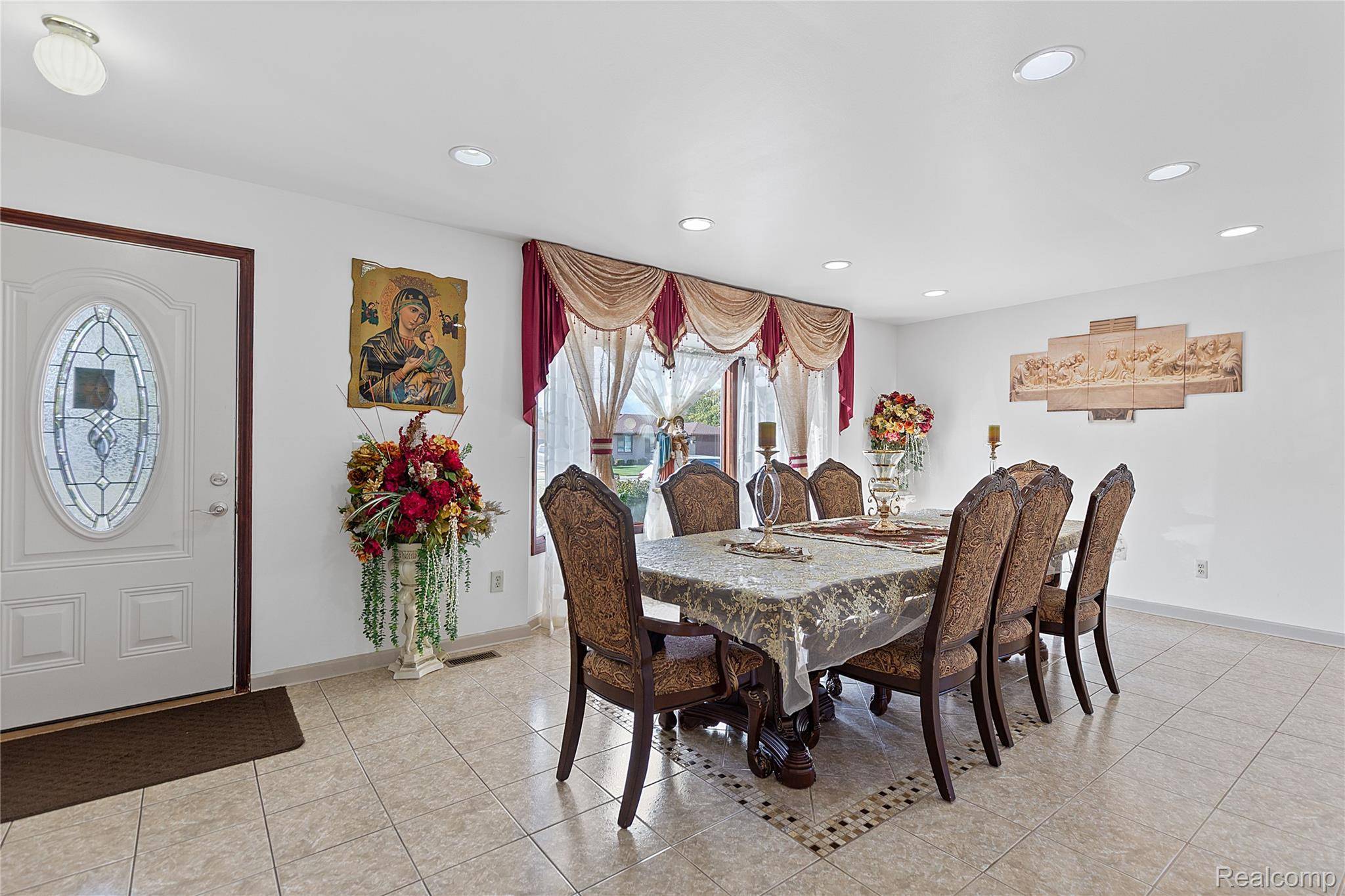 Sterling Heights, MI 48310,38172 Yonkers DR