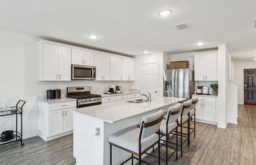 Fort Worth, TX 76052,15965 Dauntless Cove Drive