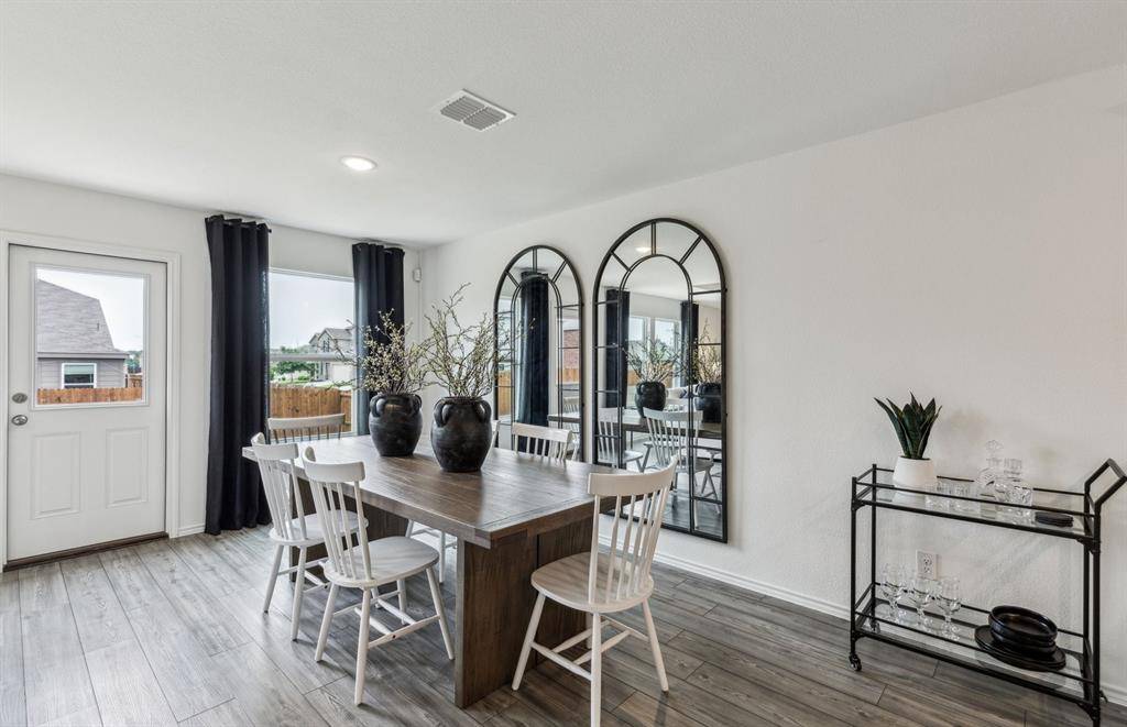 Fort Worth, TX 76052,15965 Dauntless Cove Drive