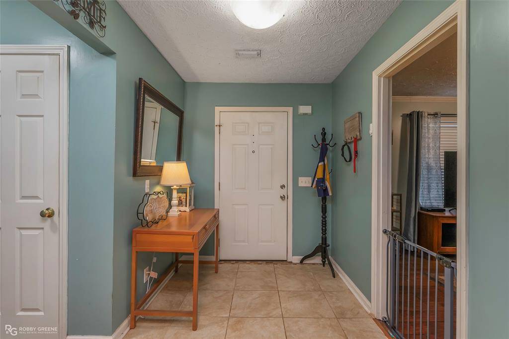 Shreveport, LA 71107,8099 N Lakeshore Drive